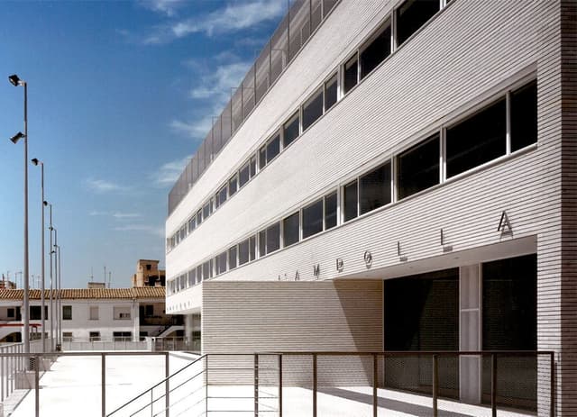 Escuela Mediterráneo