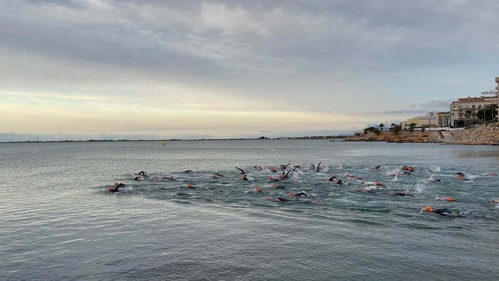 Nacho Villarruel i Pascoe Foulds, guanyadors del XVI Ironcat - Copa de les Nacions de Triatló de l'Ampolla