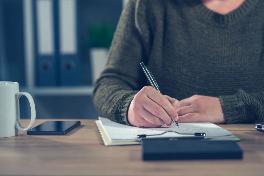 Resolucions administratives i judicials rellevants anonitmitzades