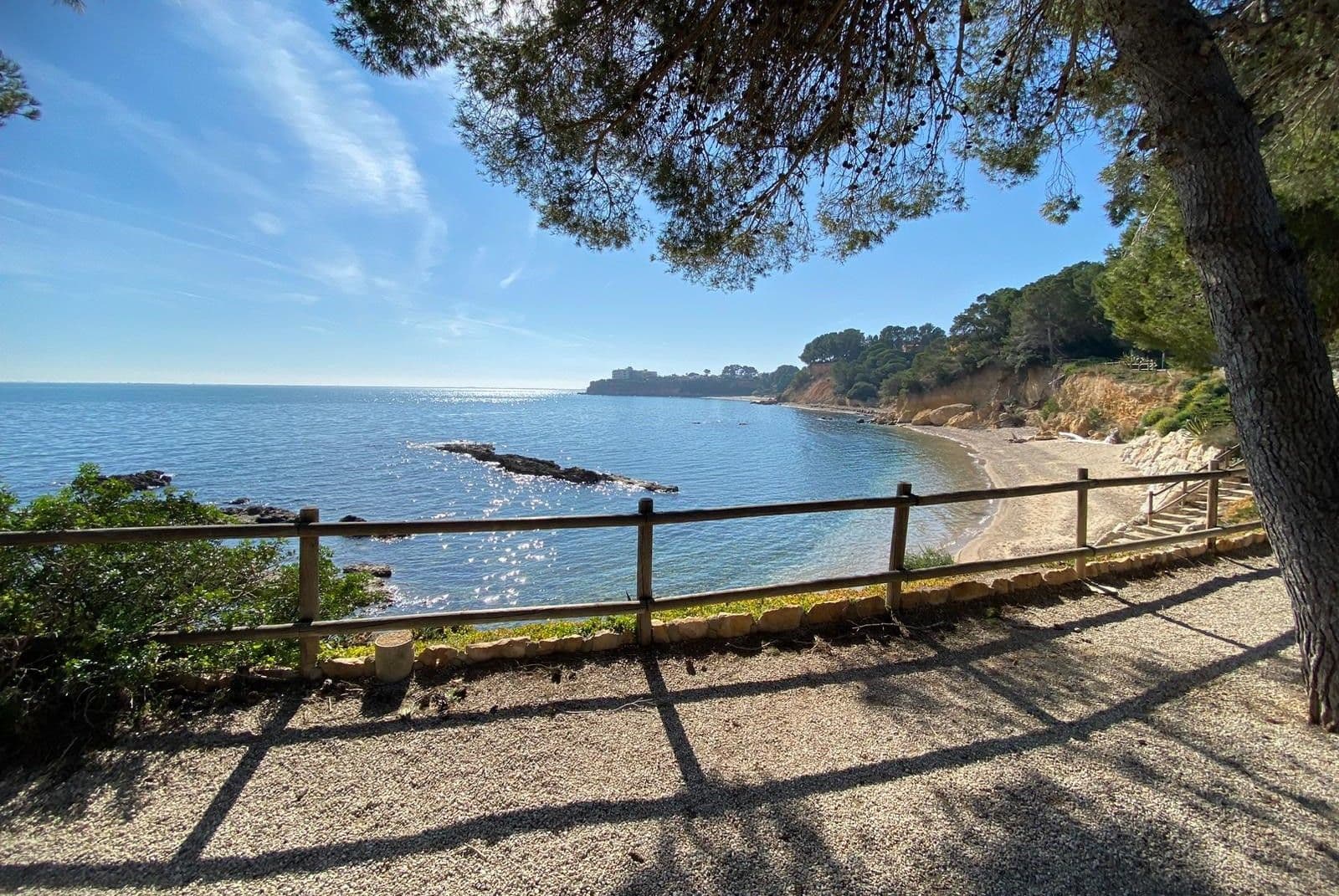 L’Ampolla millora el tram del GR-92 per reforçar la seguretat i posar en valor el seu patrimoni natural