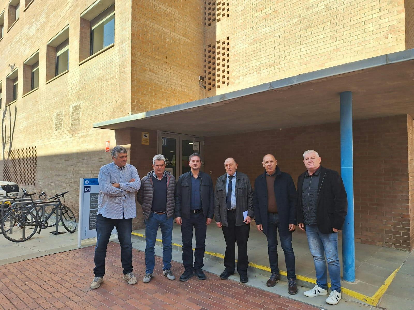 Representants de l'Ajuntament de l'Ampolla visiten el Laboratori d'Enginyeria Marítima de la UPC