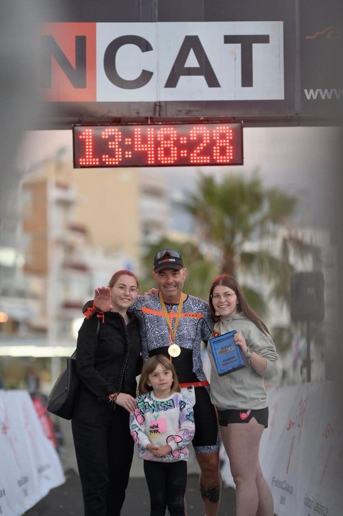 El triatleta local Ximo Turon Salvadó a l'Ironcat 2023